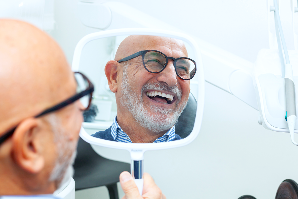 Implantatologie Implantatologie
